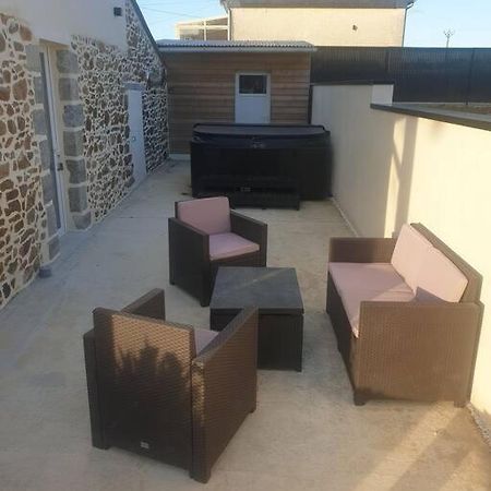Gite Atypique Avec Jacuzzi Hillion Exteriér fotografie